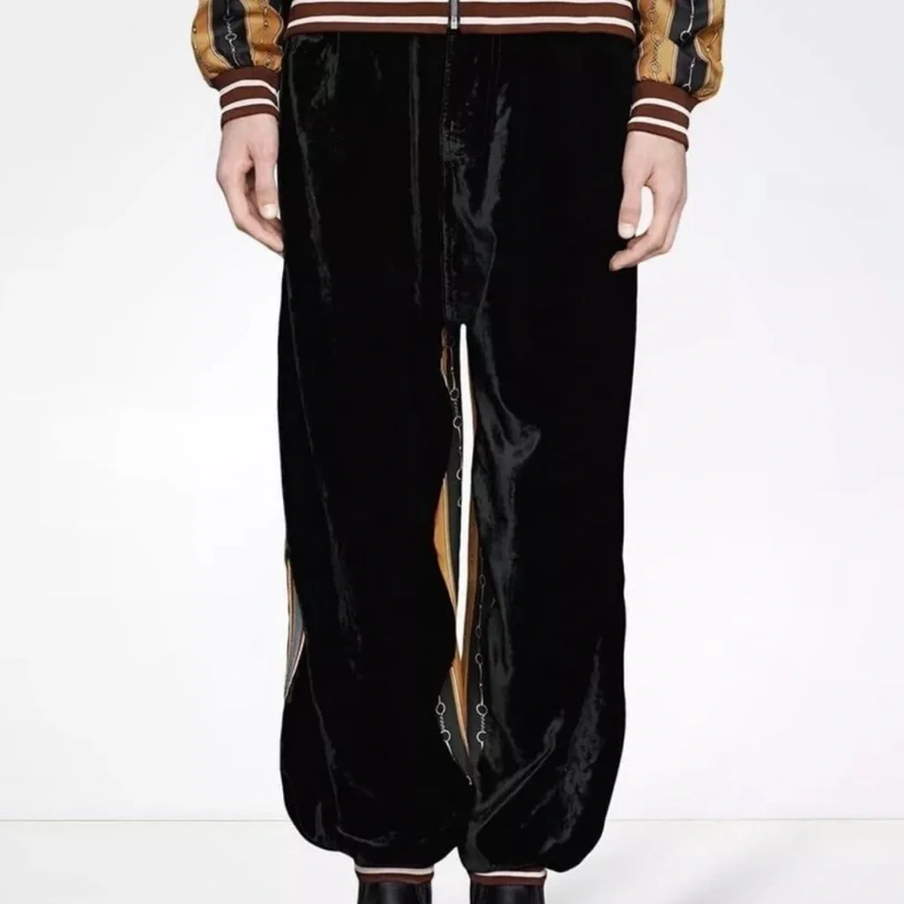 Gucci bi material